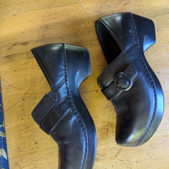 Dansko shoes - Picture 4 of 5